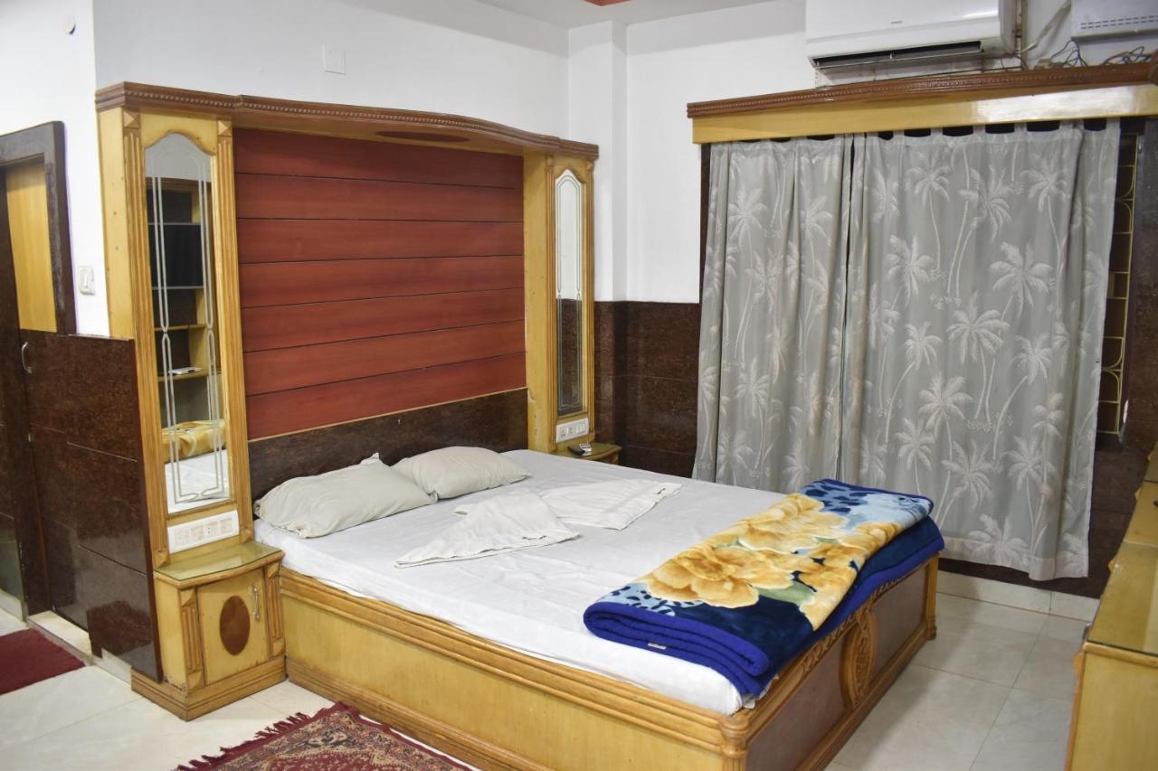 Hotel Suraj Balasore エクステリア 写真