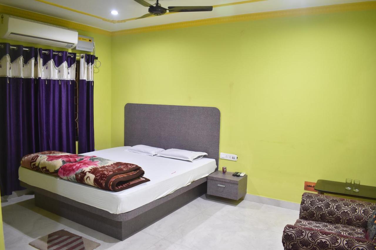 Hotel Suraj Balasore エクステリア 写真