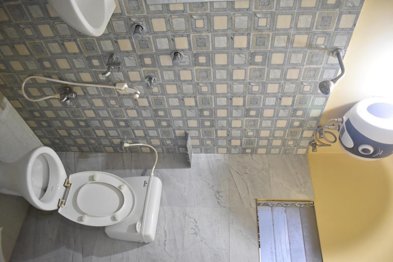 Hotel Suraj Balasore エクステリア 写真